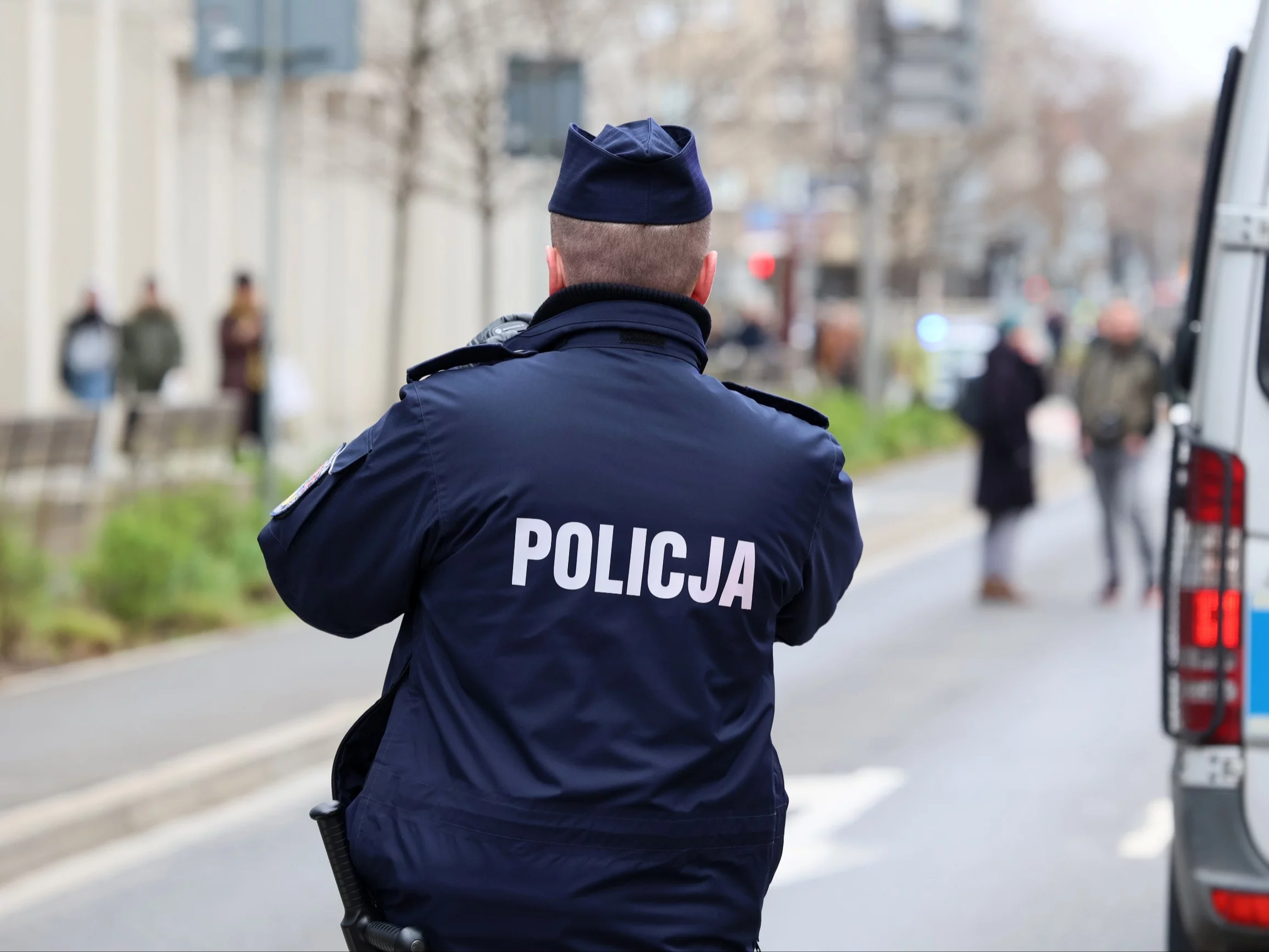 1,5-roczna dziewczynka wypadła z balkonu w Warszawie. Są nowe informacje