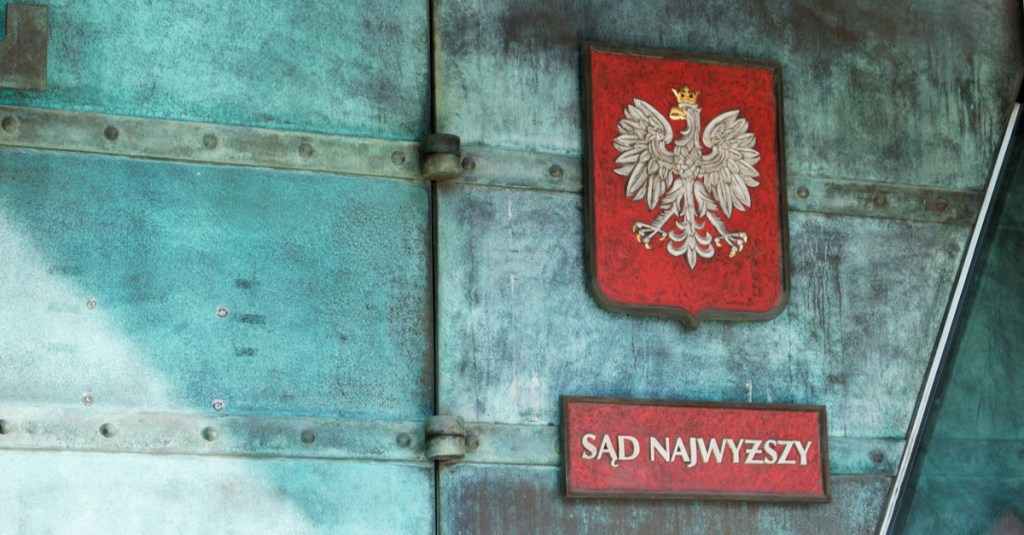 Niemcy piszą o Polsce: "Powstaje państwo bez niezależnego sądownictwa"