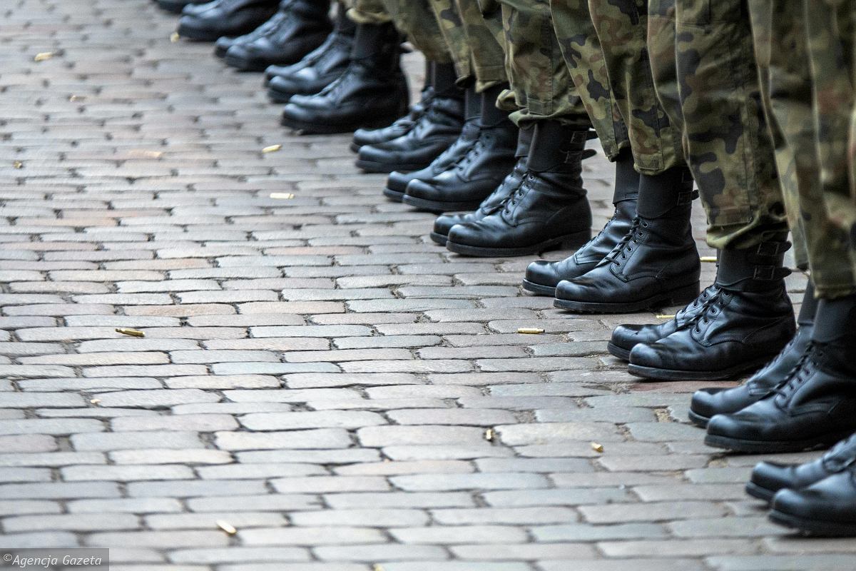 Wadliwe obuwie w wojsku. Armia oszukana na prawie 70 mln zł