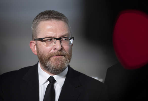 Zaskakujące żądanie Brauna w Sejmie. „Proszę eksmitować pana posła z wysokiej izby” Zaskakujące żądanie Brauna w Sejmie. „Proszę eksmitować pana posła z wysokiej izby”