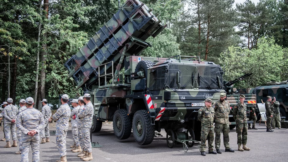 Mniej żołnierzy, więcej sprzętu. Polska zmienia oczekiwania przed szczytem NATO w Madrycie