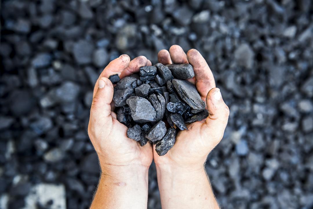 Nawet 5000 dodatku na węgiel dla Polaków niczego nie zmieni. Oto dlaczego go nie kupią- nie chodzi wcale o cenę