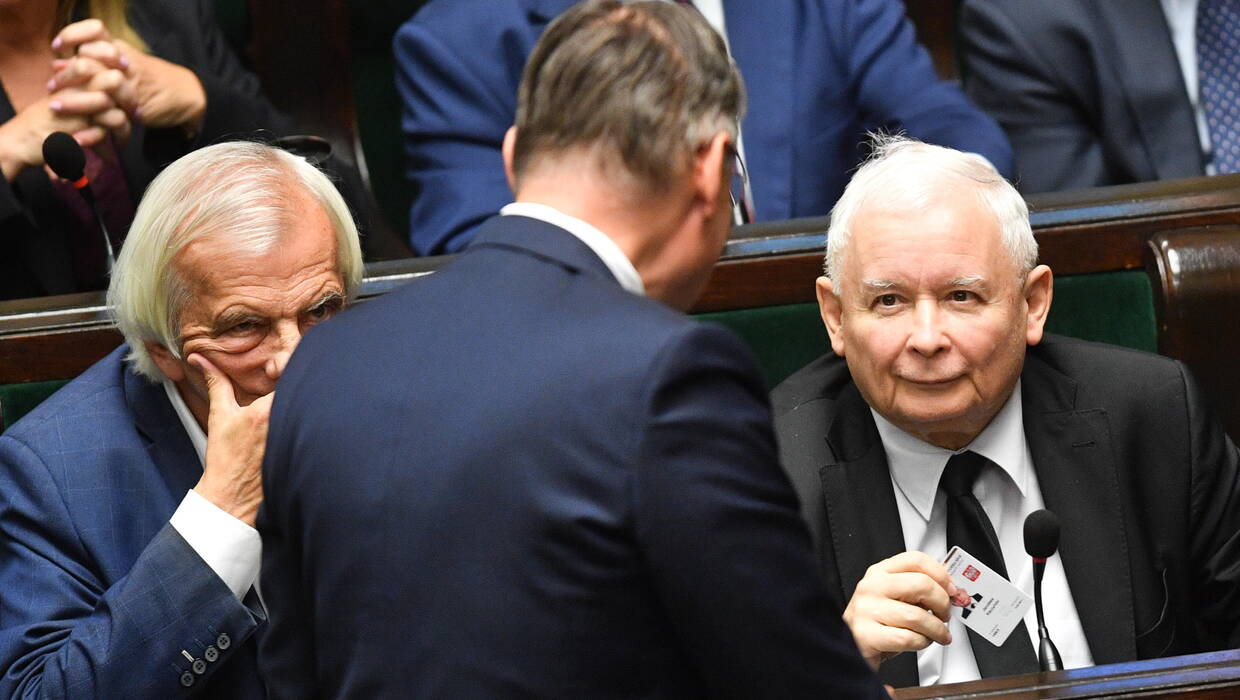 Posłowie PiS złożyli w Sejmie projekt ustawy wydłużający kadencję samorządów