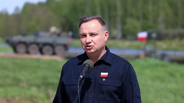 Nagonka na prezydenta po wypowiedzi nt. Nuclear Sharing. Minister Szrot: "Wywołał temat, dyskusja została wznowiona" Nagonka na prezydenta po wypowiedzi nt. Nuclear Sharing. Minister Szrot: "Wywołał temat, dyskusja została wznowiona"