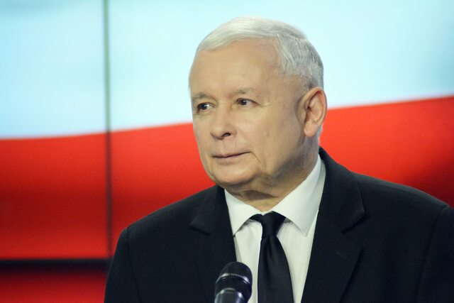 Jarosław Kaczyński w szpitalu. Rafał Bochenek o szczegółach