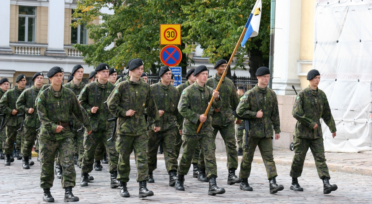 Finlandia może wejść do NATO bez Szwecji. W tle spalenie koranu