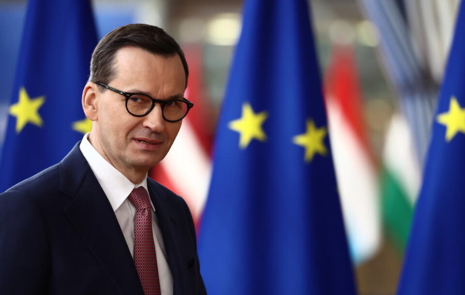 Premier Morawiecki przybył do Brukseli na szczyt UE. "Tematem numer jeden jest wojna na Ukrainie. Stanowisko Polski jest jednoznaczne"