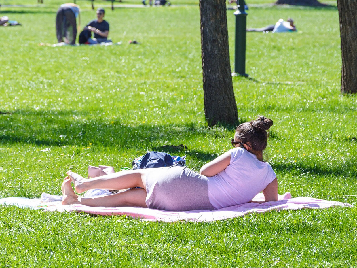 Prognoza pogody na weekend i kolejne dni. Jak długo utrzyma się ciepła temperatura?