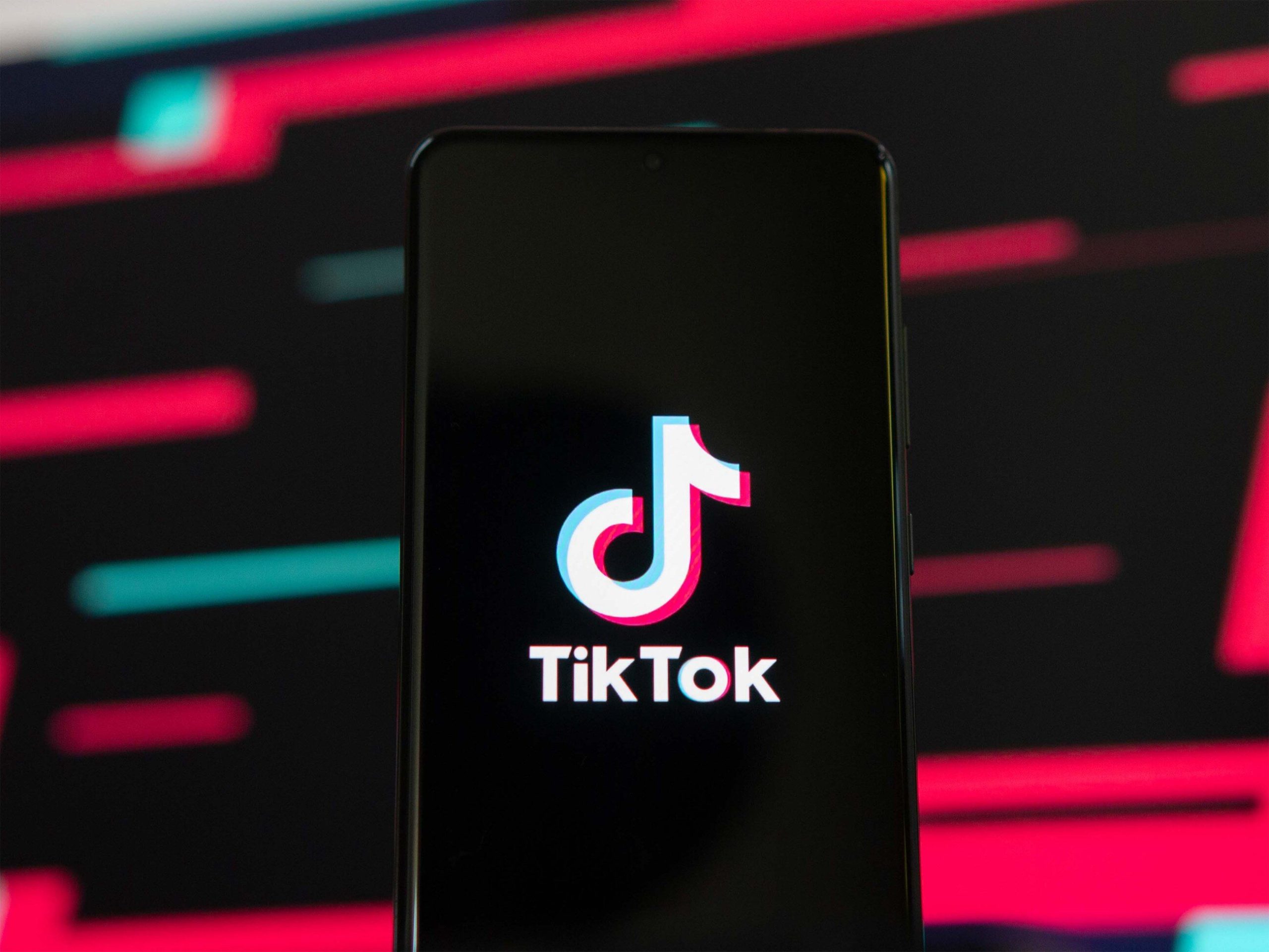 „TikTok nie jest chiński". Polski menedżer firmy odpiera zarzuty