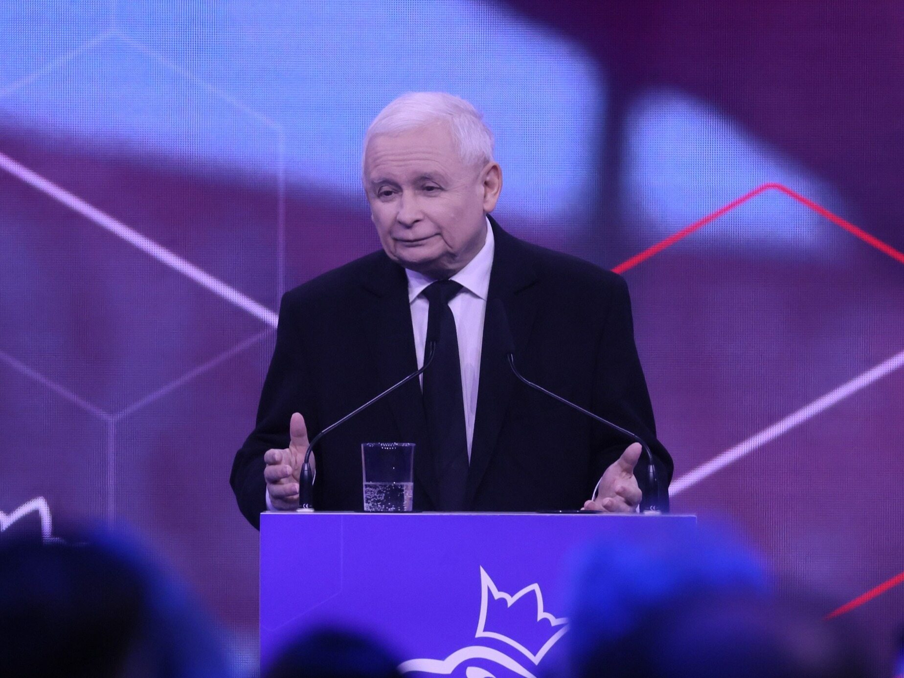 Kulisy konwencji PiS. Kaczyński uznał, że 60-latek jest za młody na przywileje. Nad 800 plus pracowano dwa miesiące