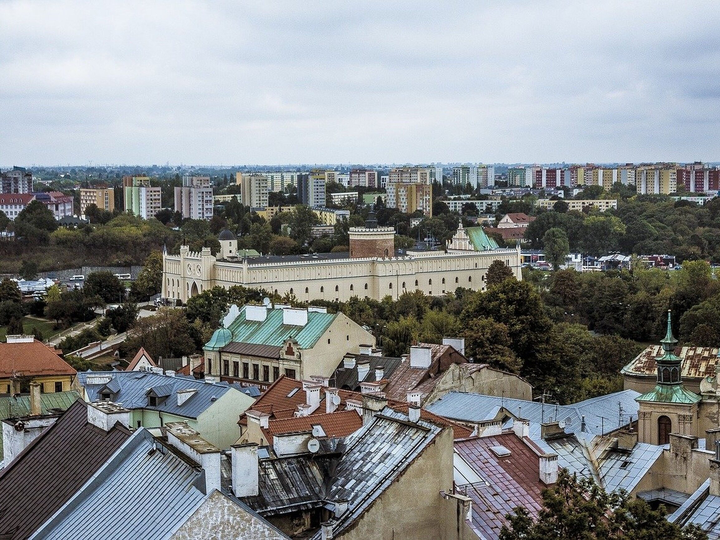 Piki na wykresach promieniowania w Polsce. Agencja wydała komunikat