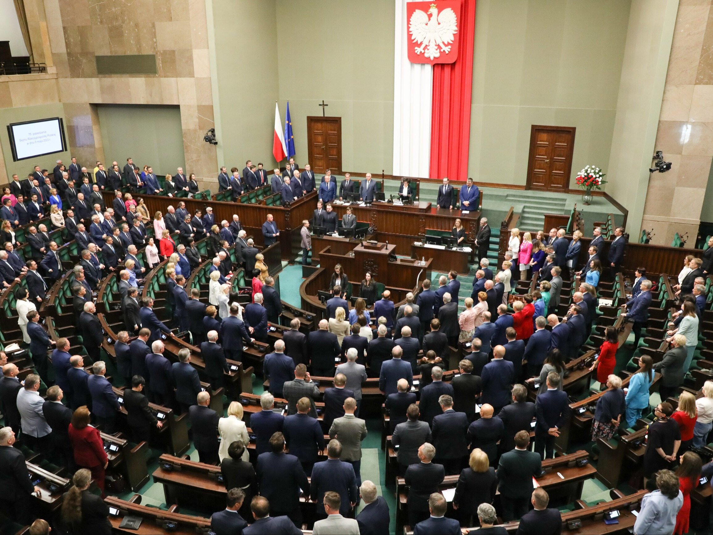 Niespodzianka w najnowszym sondażu. Wzrost poparcia dla KO, rekordowy wynik Konfederacji