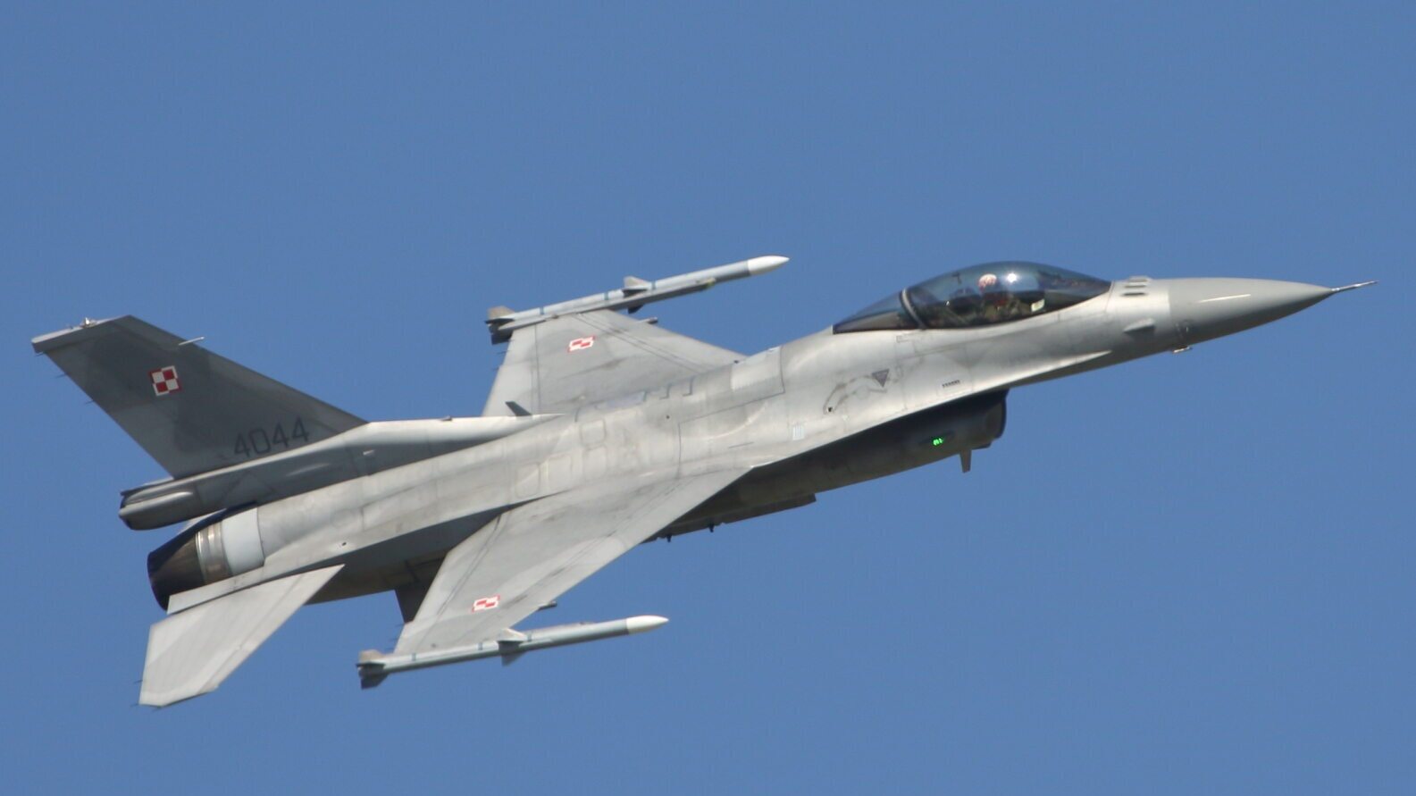 Owocna wizyta Zełenskiego w Kiszyniowie. Które kraje będą szkolić Ukraińców z obsługi F-16?