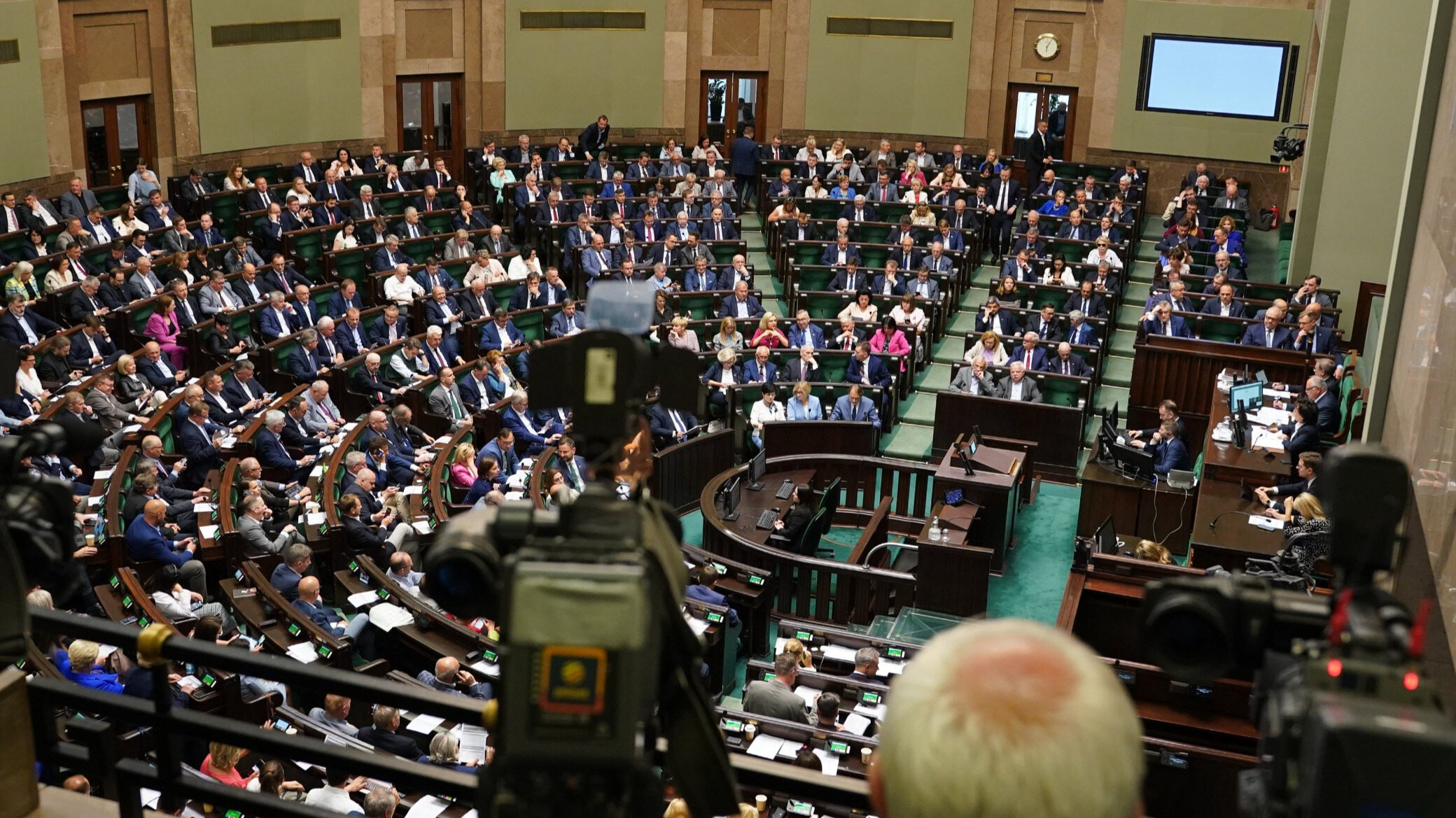 Trzy czytania ustawy jednego dnia. Sejm przyjął projekt wzmacniający prezydenta