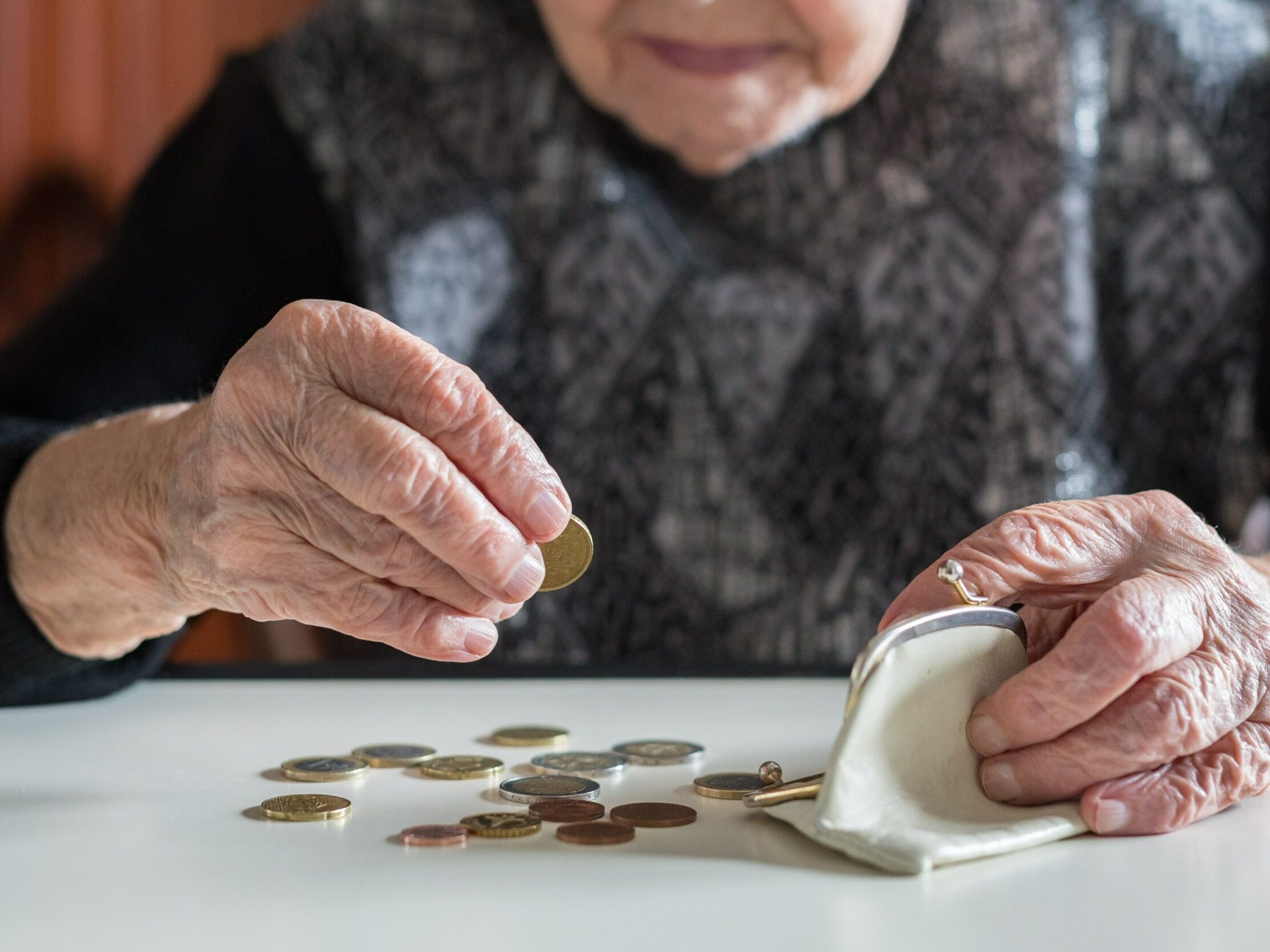 Ulgi dla emerytów. Z tego mogą skorzystać seniorzy