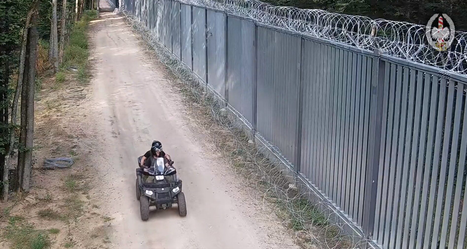Nowe nagranie z granicy. Służby pokazały, jak działa zapora