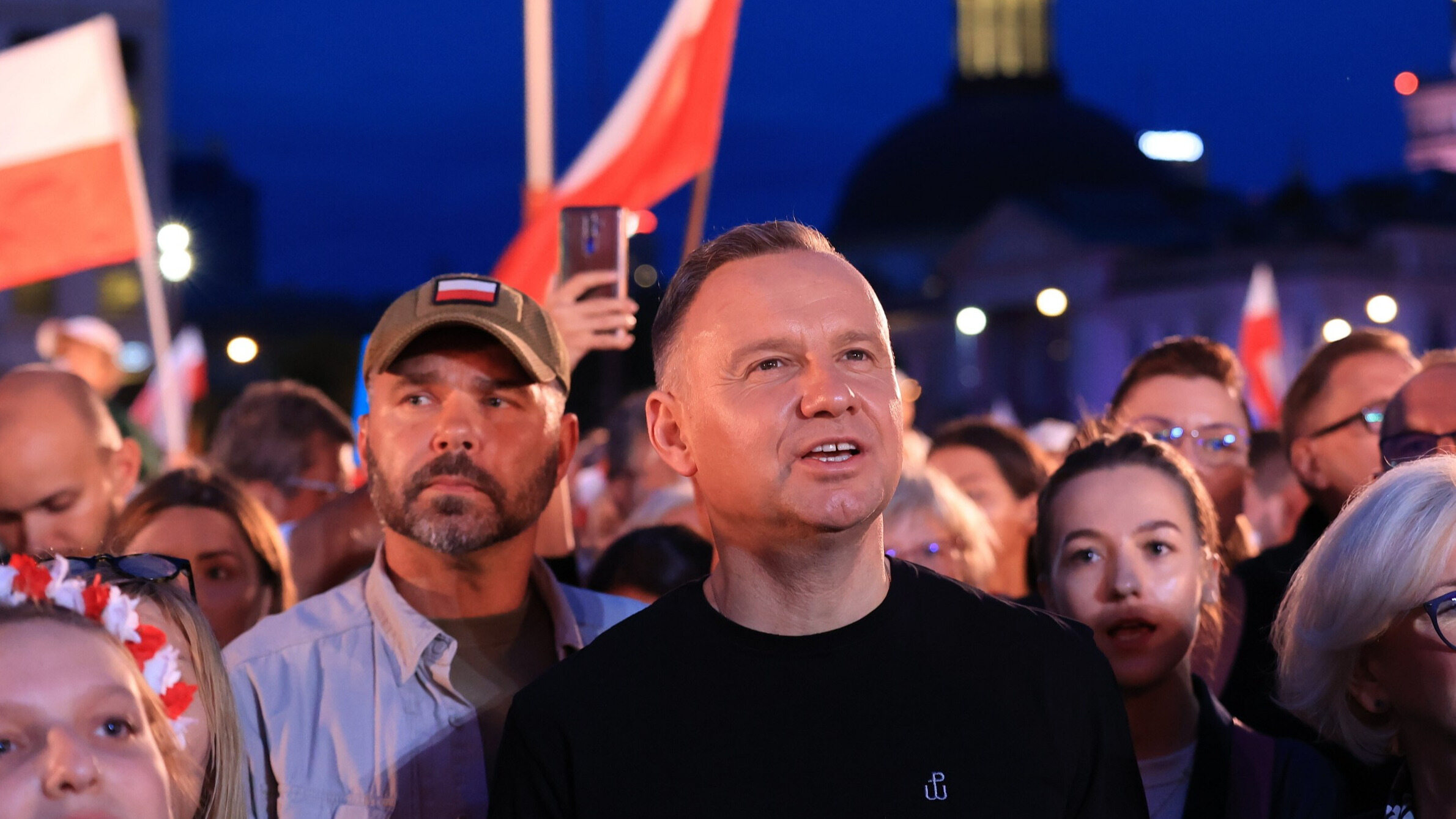 Polacy podpowiedzieli prezydentowi. W tym sondażu wyłonił się faworyt