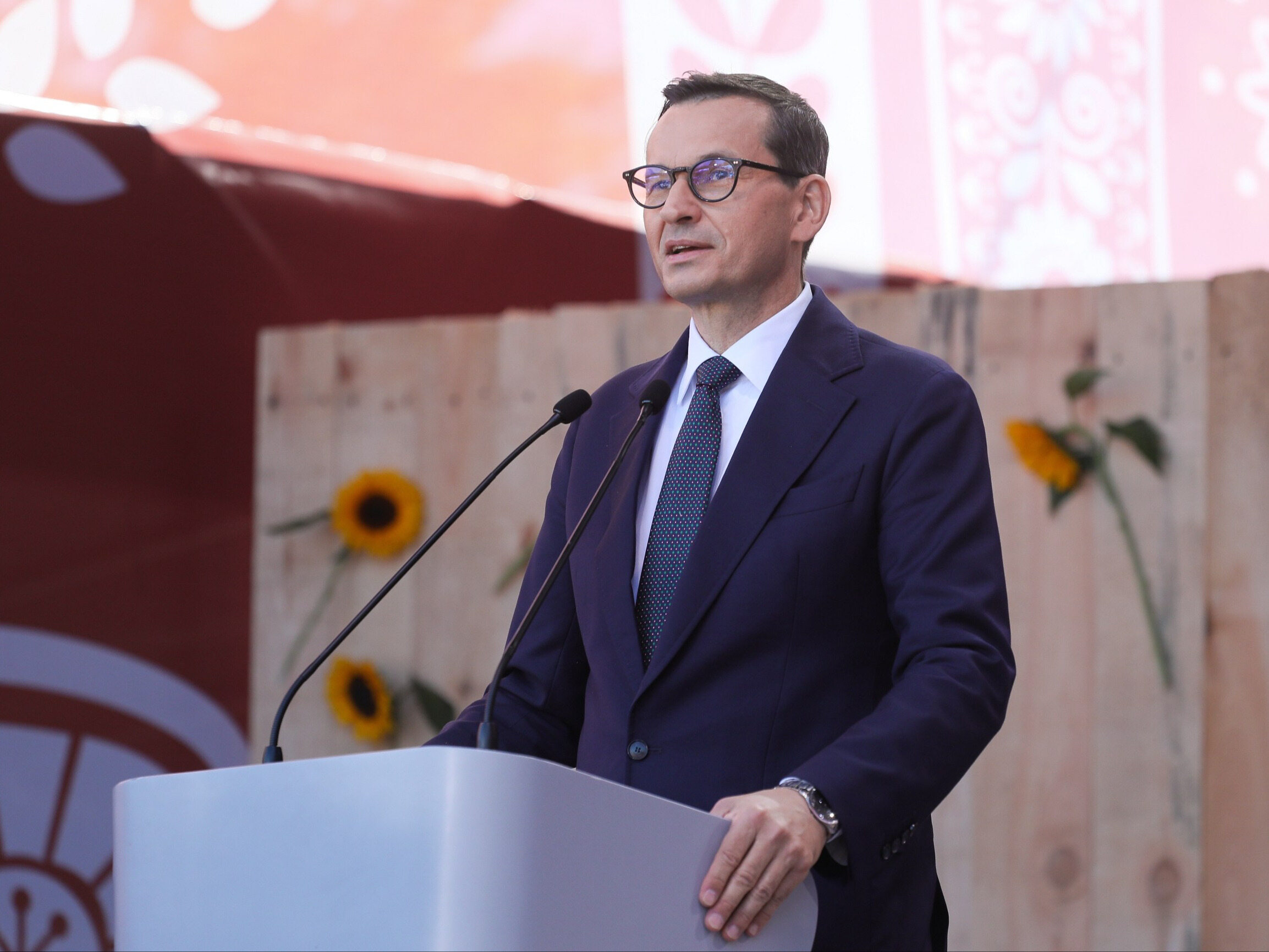 Mateusz Morawiecki o wizycie Donalda Tuska w Brukseli. „Pojechał ze swoim przybocznym, judaszem”