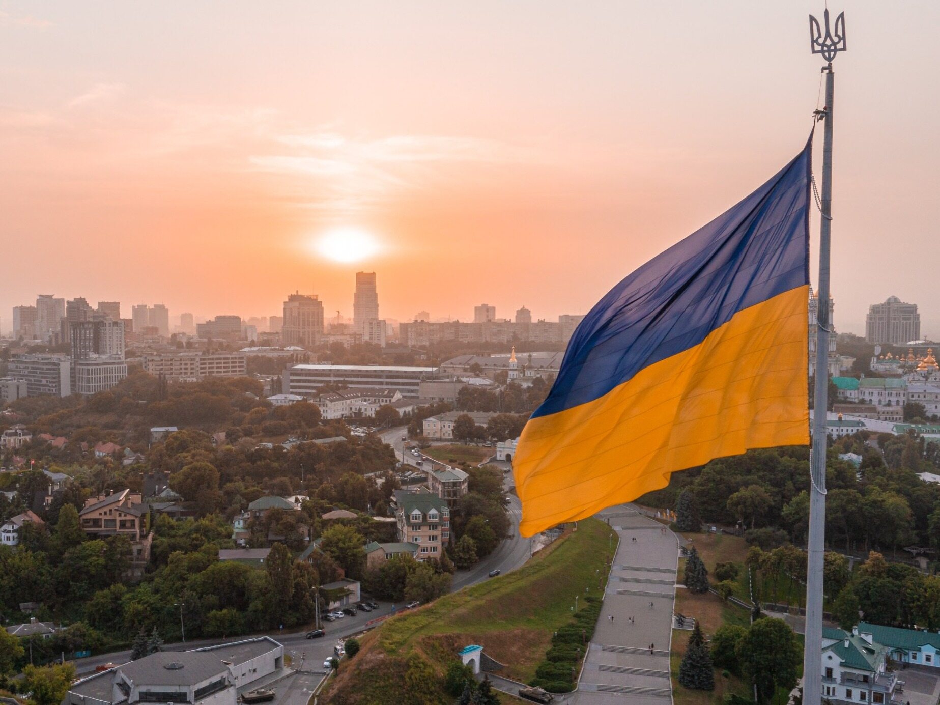 Rosjanie zaatakowali Kijów. „Kolejny atak mający na celu wymordowanie cywilów”