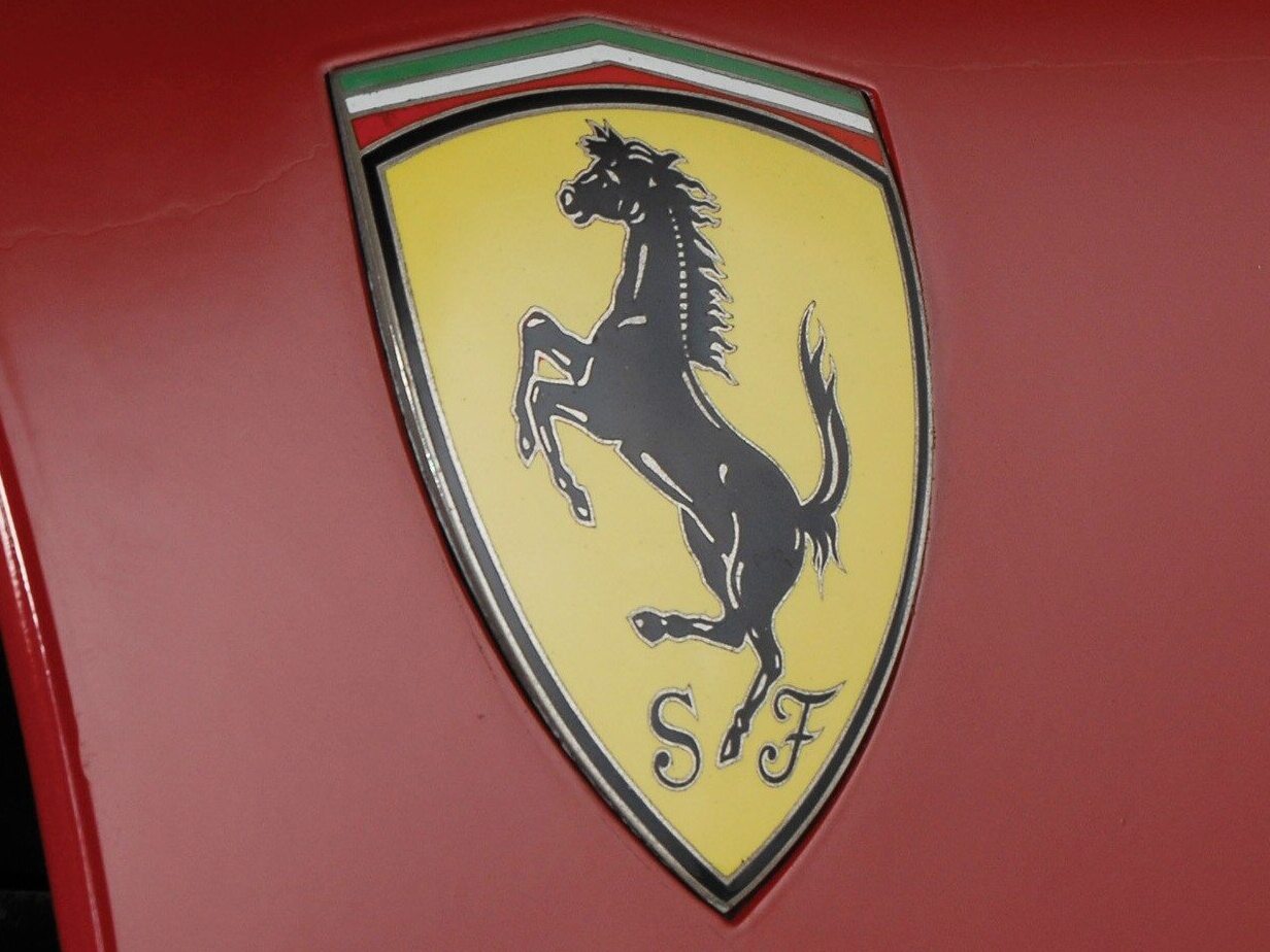 Ferrari idzie w ślady Tesli. Producent przyjmuje kryptowaluty