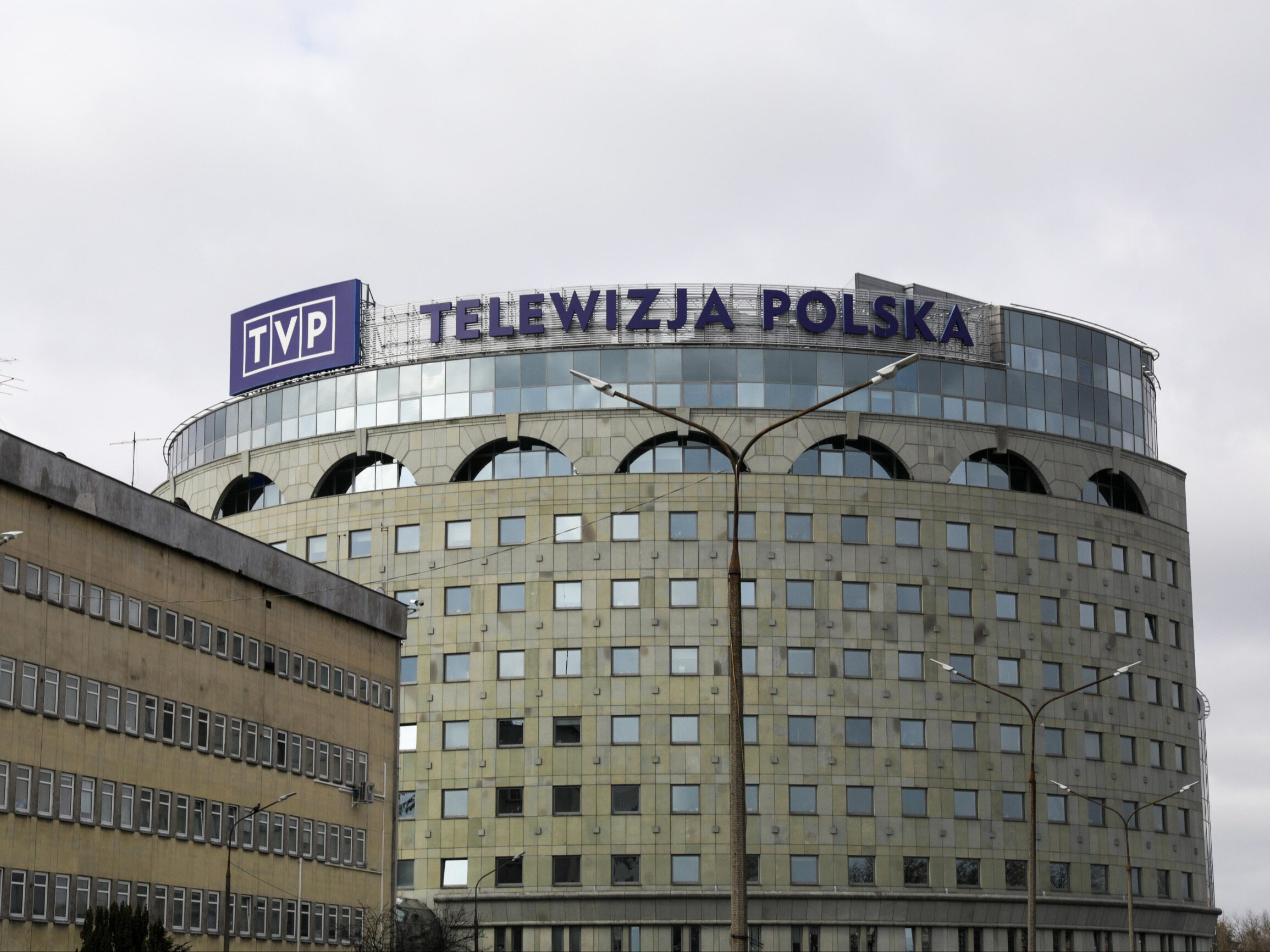 Polacy ocenili wiarygodność TVP.  Tak złych wyników sondażu dawno nie było