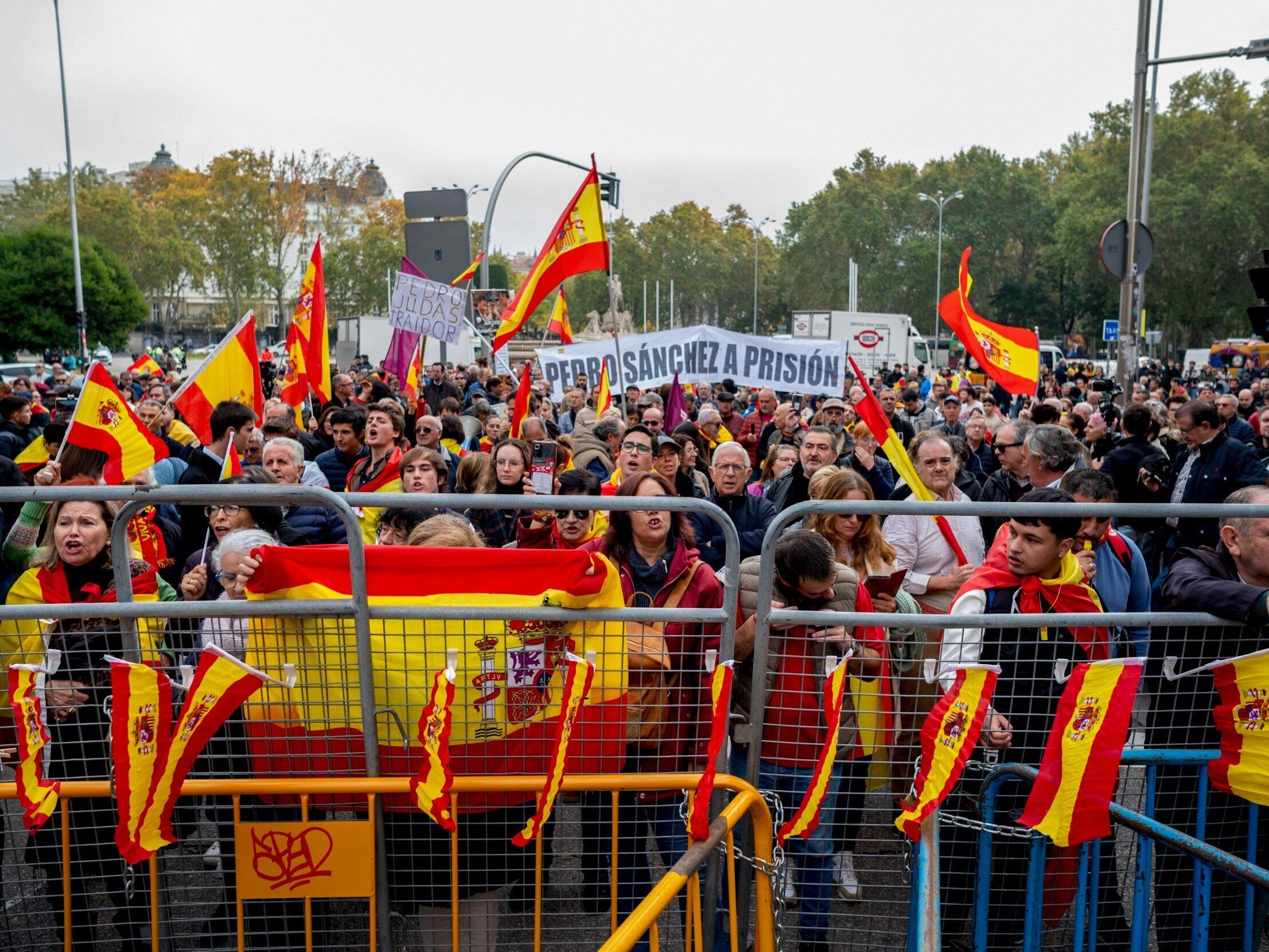 Hiszpania jak Polska. Bunt przeciwko łamaniu praworządności i dzieleniu kraju