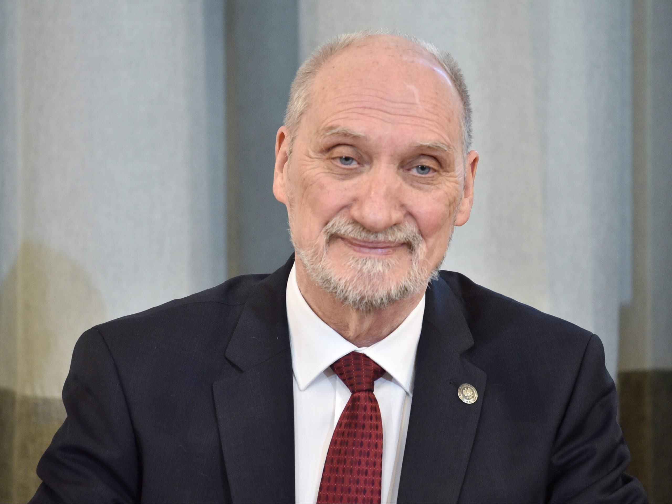 Macierewicz ostro o Hołowni. Uznał, że nie skorzystał z szansy uratowania Polski