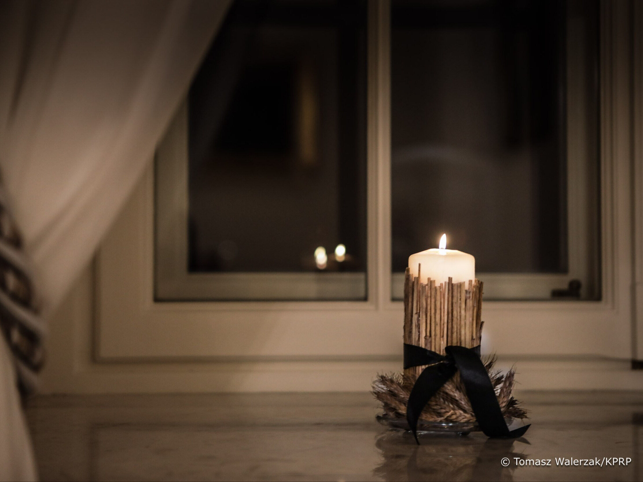 Pałac Prezydencki upamiętnił ważną dla Ukrainy rocznicę. Zapłonęła symboliczna świeca Pałac Prezydencki upamiętnił ważną dla Ukrainy rocznicę. Zapłonęła symboliczna świeca