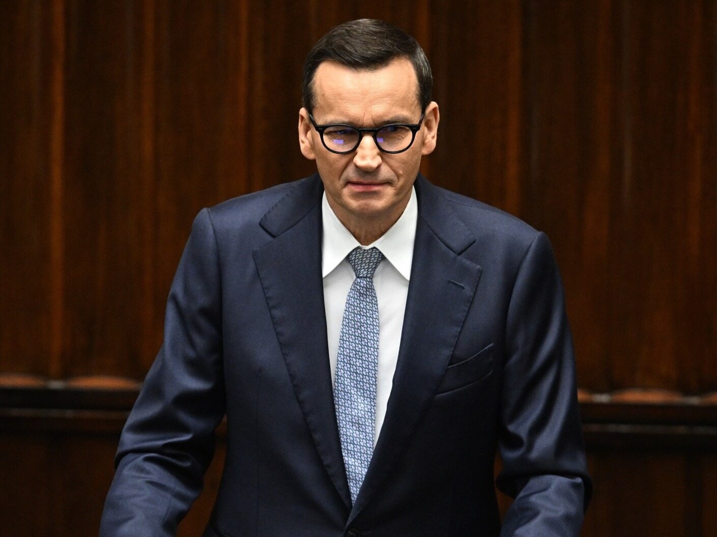 Polacy nie wierzą w powodzenie misji Morawieckiego. Mają dla niego radę