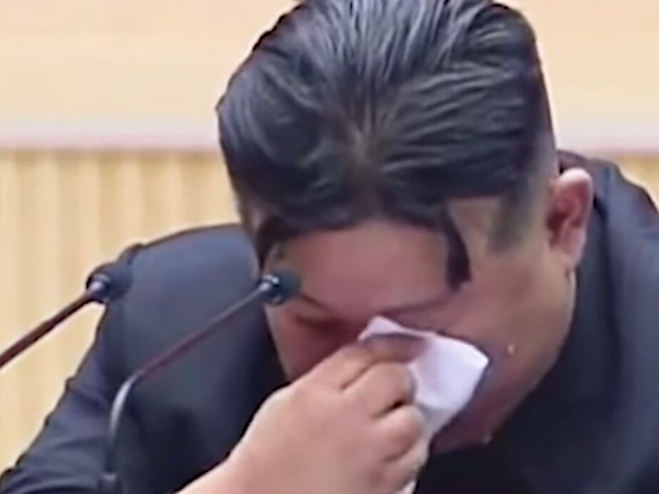 Kim Dzong Un zapłakał na oczach tysięcy kobiet. Wszystko przez dane, które mu przedłożono