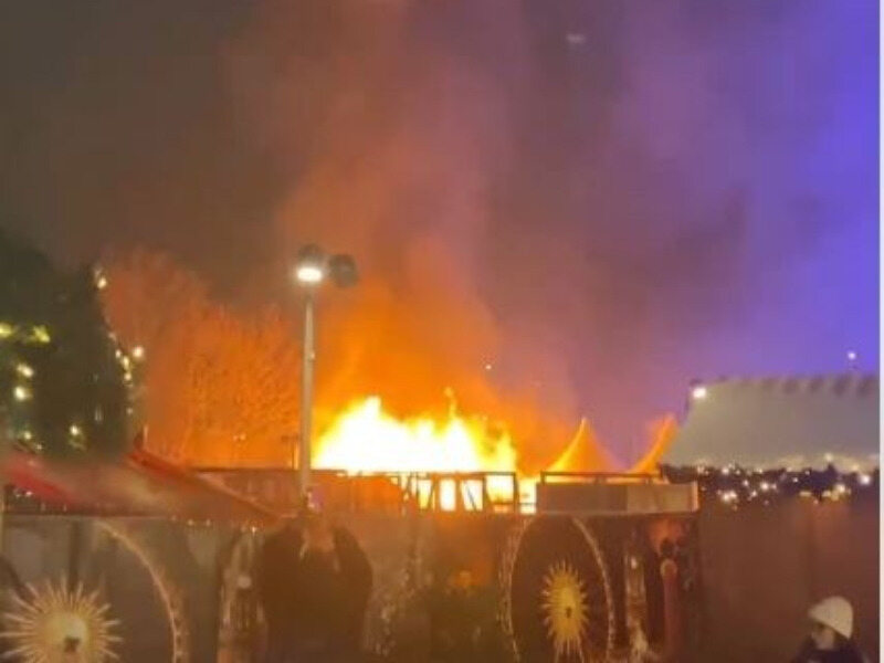 Ogromny pożar na słynnym jarmarku świątecznym w Berlinie. Ewakuowano turystów