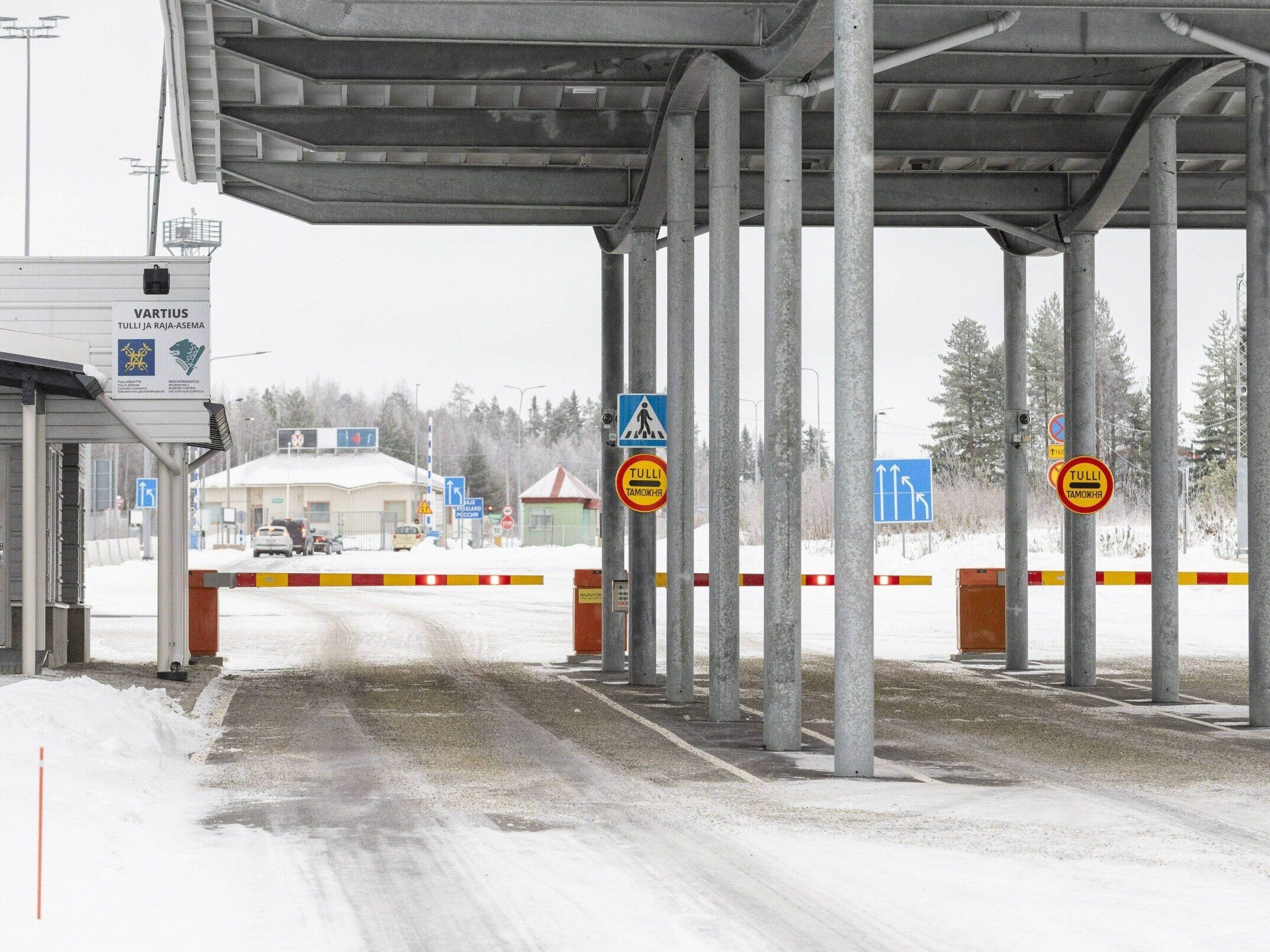 Szokujące praktyki Rosjan pod fińską granicą. Migranci nie wiedzą, co im grozi