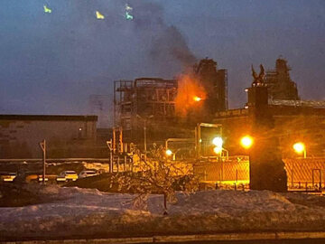 Atak ukraińskiego wywiadu wojskowego. Płonie rafineria ropy w Rosji