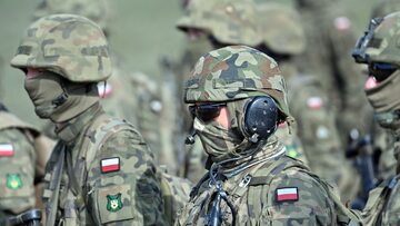 Polska armia powinna przyjmować cudzoziemców? Sondaż jest jednoznaczny