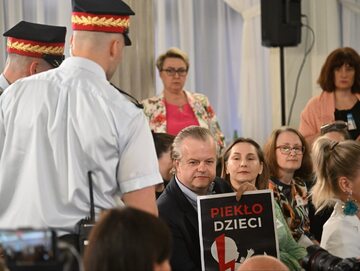 Interwencja Straży Marszałkowskiej w Sejmie. „Aborcja jest okej”, „mordercy”