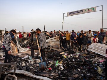 Izrael zaatakował Rafah, nie żyje 45 osób. W strzelaninie na granicy zginął egipski żołnierz