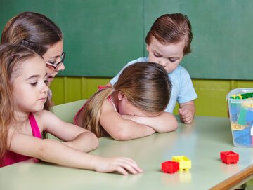 „Kevin sam w domu” po polsku. Pięciolatka zamknięta w przedszkolu bez opieki