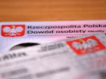 Blisko 3 mln Polaków musi wymienić dokumenty. Inaczej posypią się kary