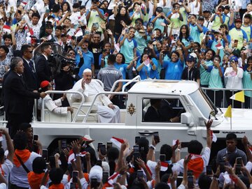 Mieli planować atak na papieża Franciszka. Zatrzymano siedem osób