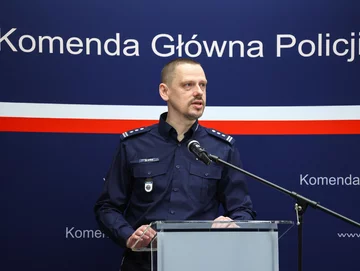 Szef policji miał wypadek. Dachował