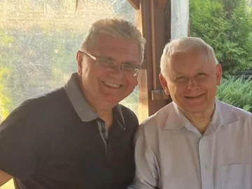 Tak Kaczyński spędzał wakacje w Polsce. Brudziński pokazał zdjęcia