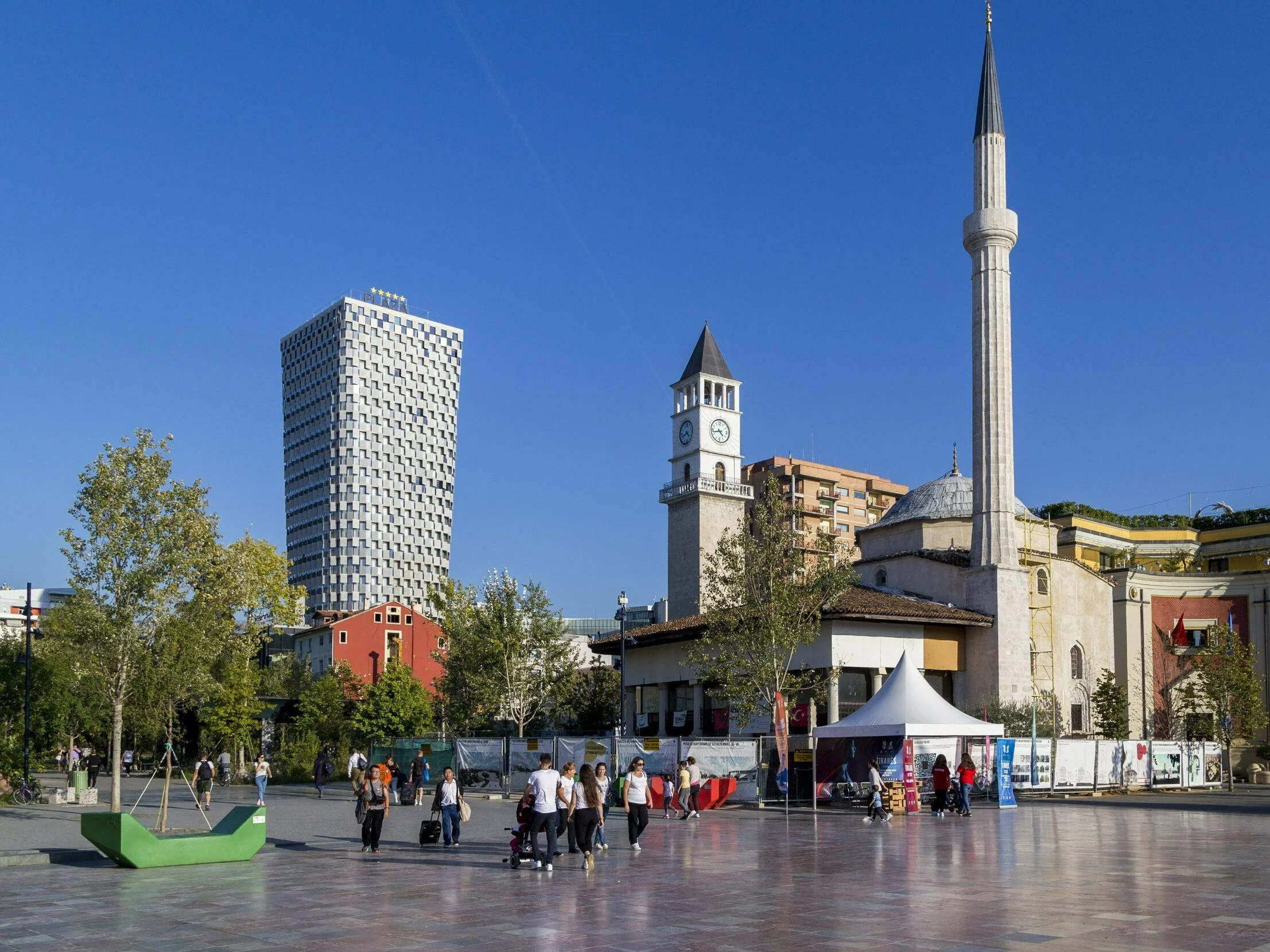 Youtuber – oszust przygotowywał swoją ofiarę przez dwa miesiące. Wyłudził 200 tys. zł Youtuber – oszust przygotowywał swoją ofiarę przez dwa miesiące. Wyłudził 200 tys. zł