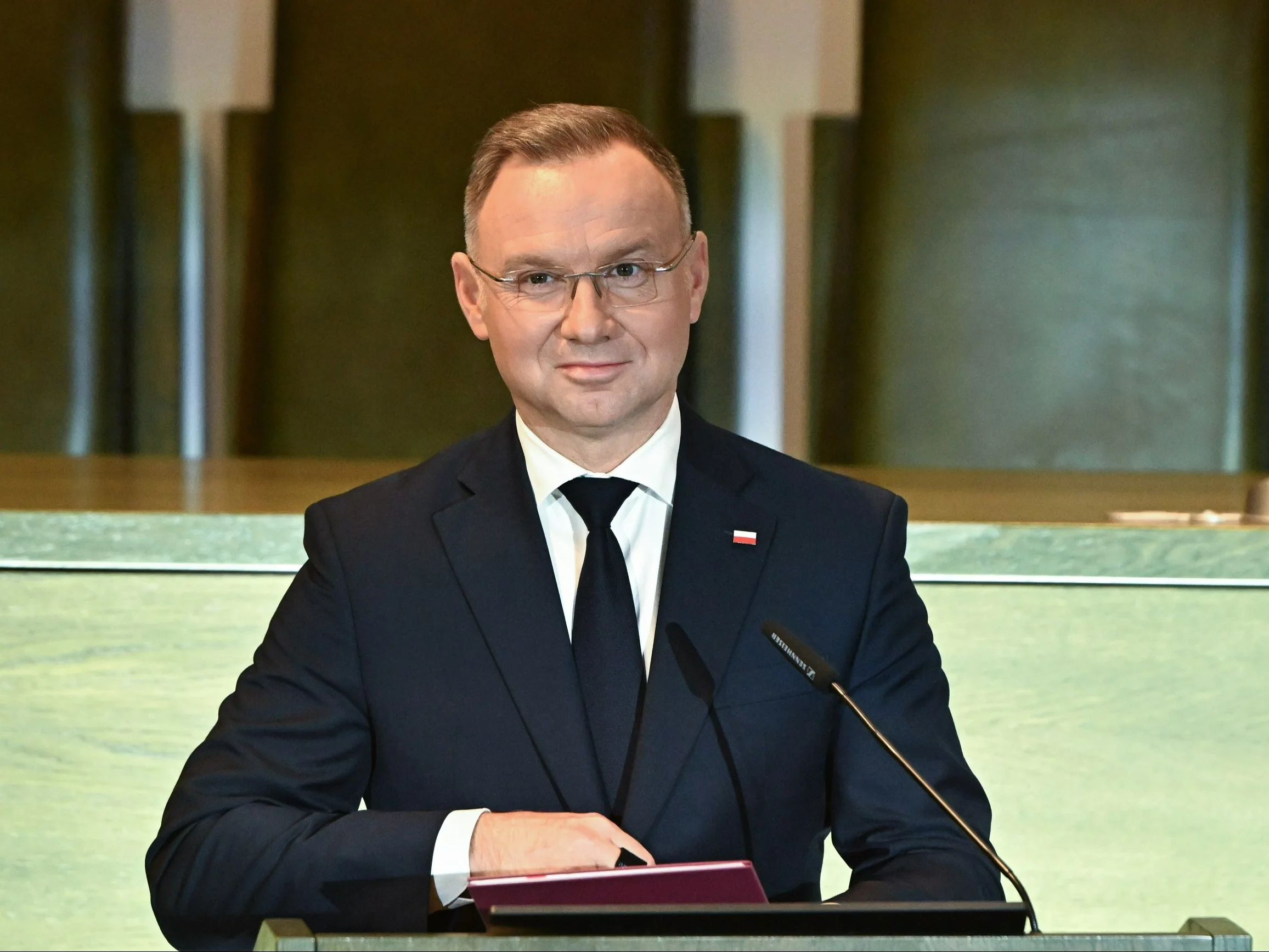 Andrzej Duda chce wygłosić orędzie do Sejmu. Jest reakcja Szymona Hołowni Andrzej Duda chce wygłosić orędzie do Sejmu. Jest reakcja Szymona Hołowni