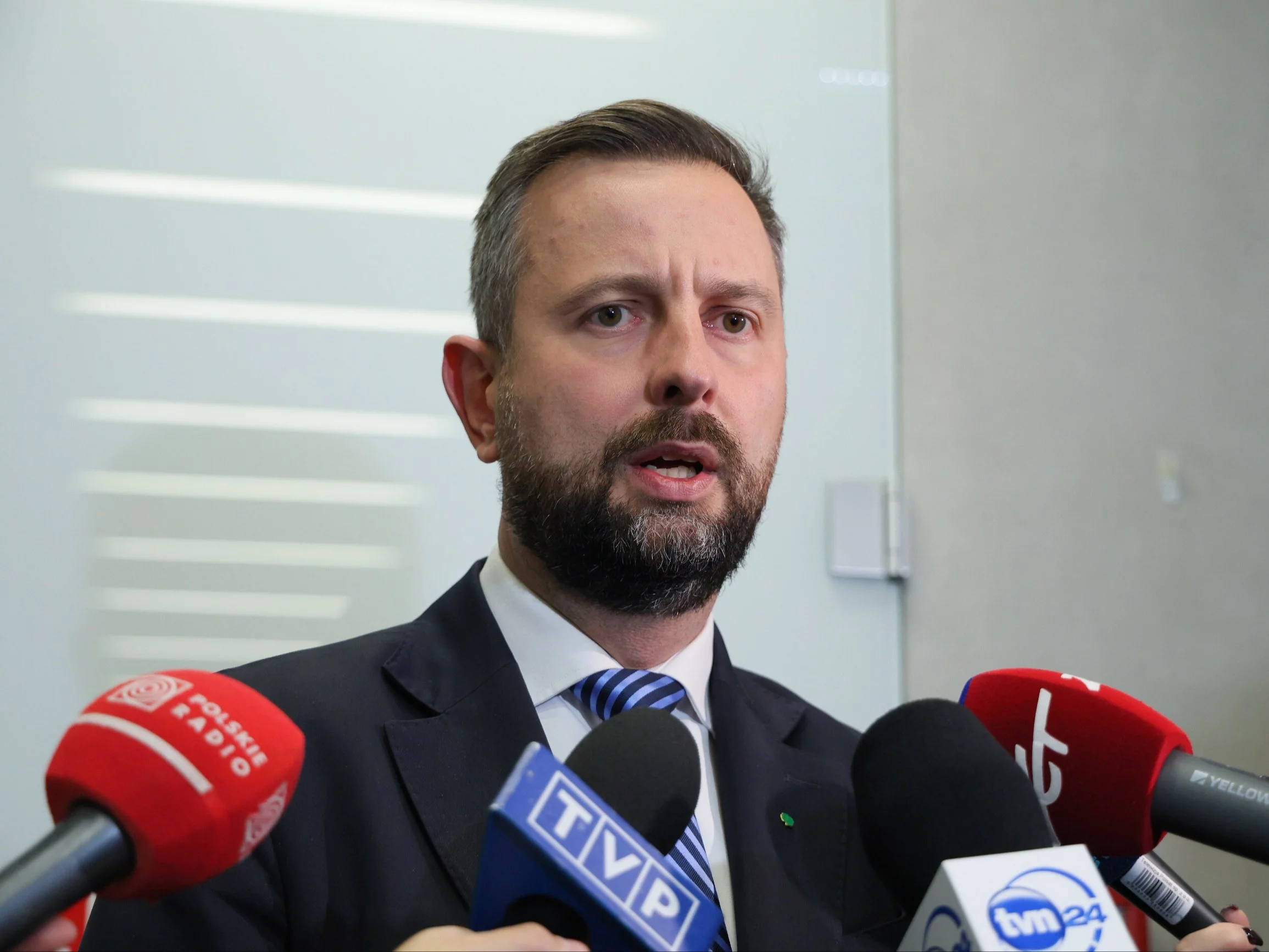 Kontrowersyjne spotkanie Władysława Kosiniaka-Kamysza. „Trzeba trzymać się z daleka”