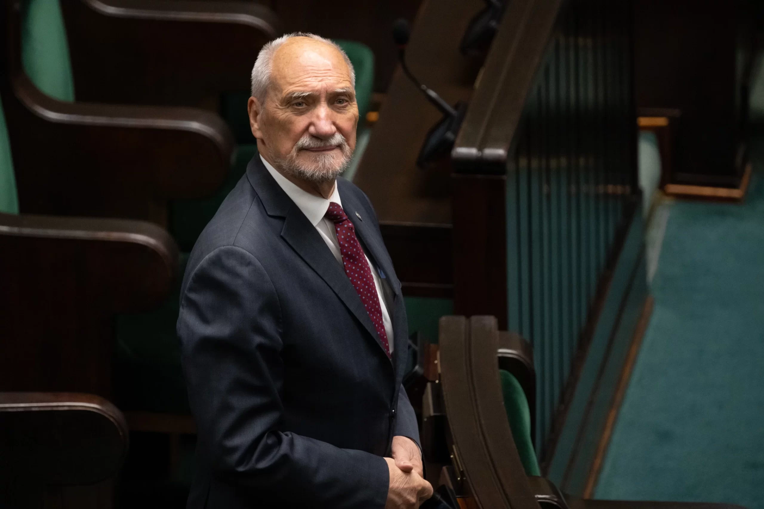 Macierewicz rozmawiał z Rosjaninem. Są na to dowody