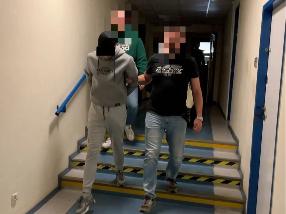 Strzały na warszawskim bazarze. Ukrainiec usłyszał zarzuty za napaść na policjantów