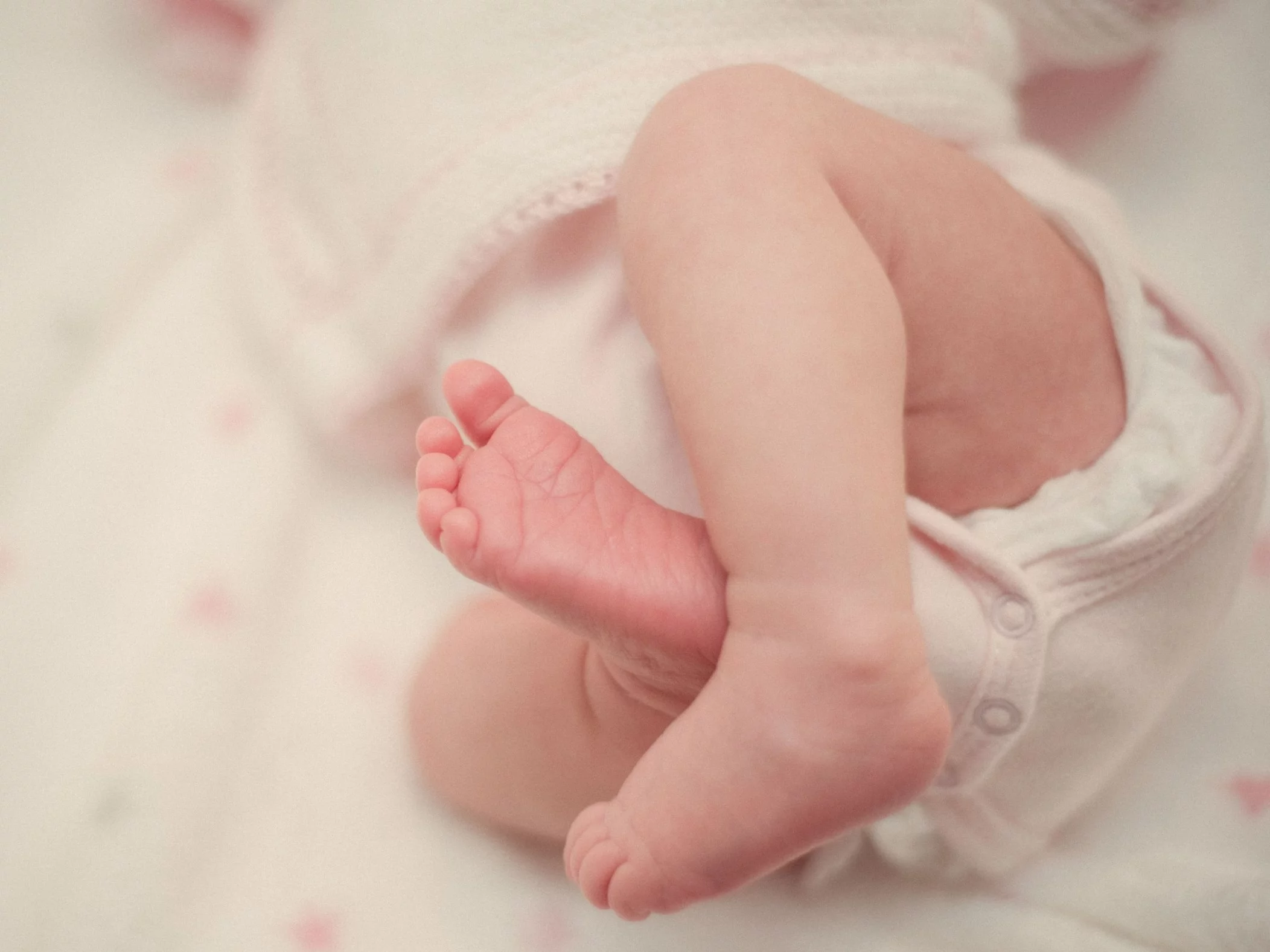 Sześciotygodniowy chłopiec trafił do szpitala. Podejrzany ojciec