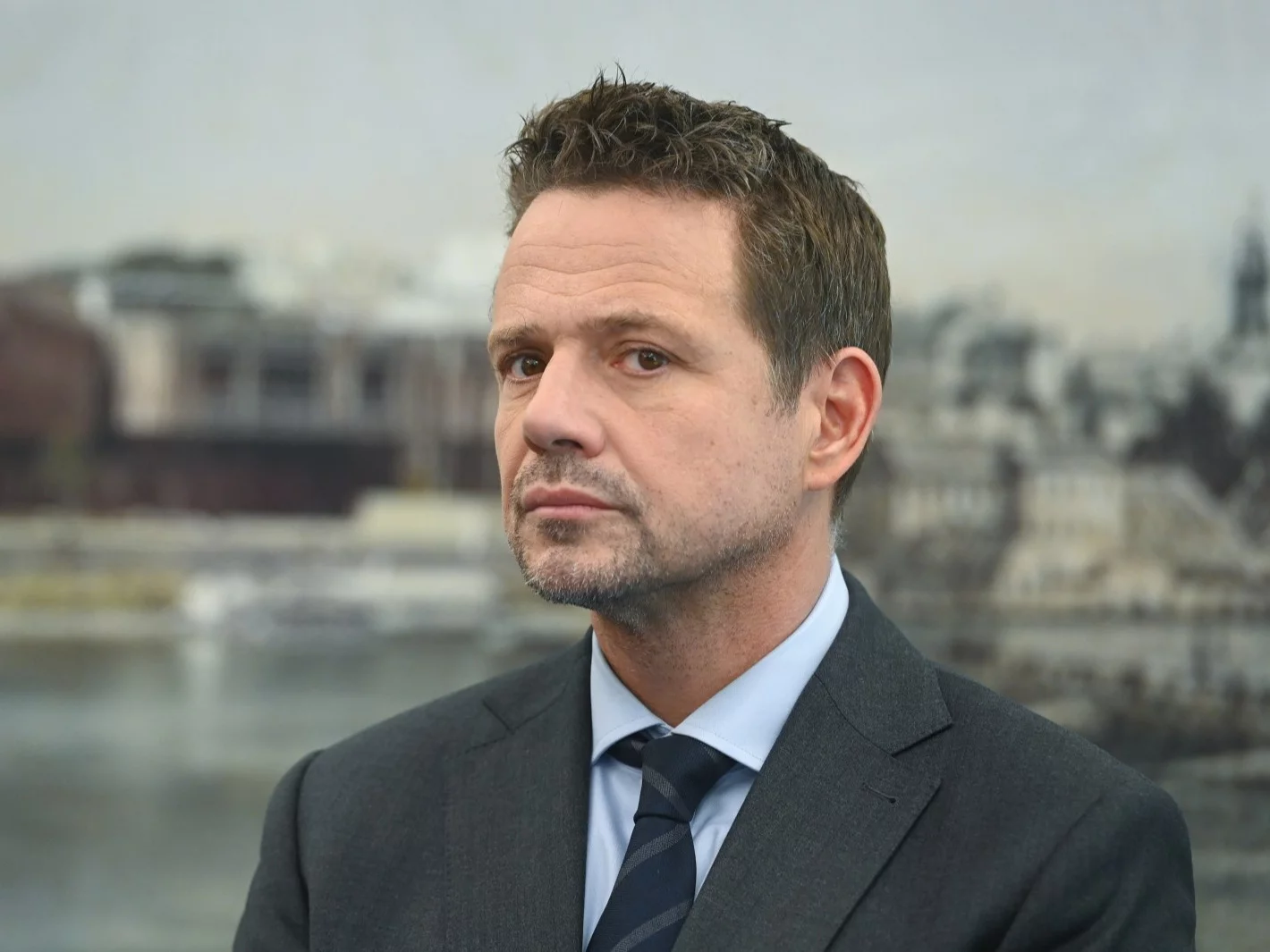 Trzaskowski wystartuje w wyborach? Niepokoi go podważanie jego pozycji Trzaskowski wystartuje w wyborach? Niepokoi go podważanie jego pozycji