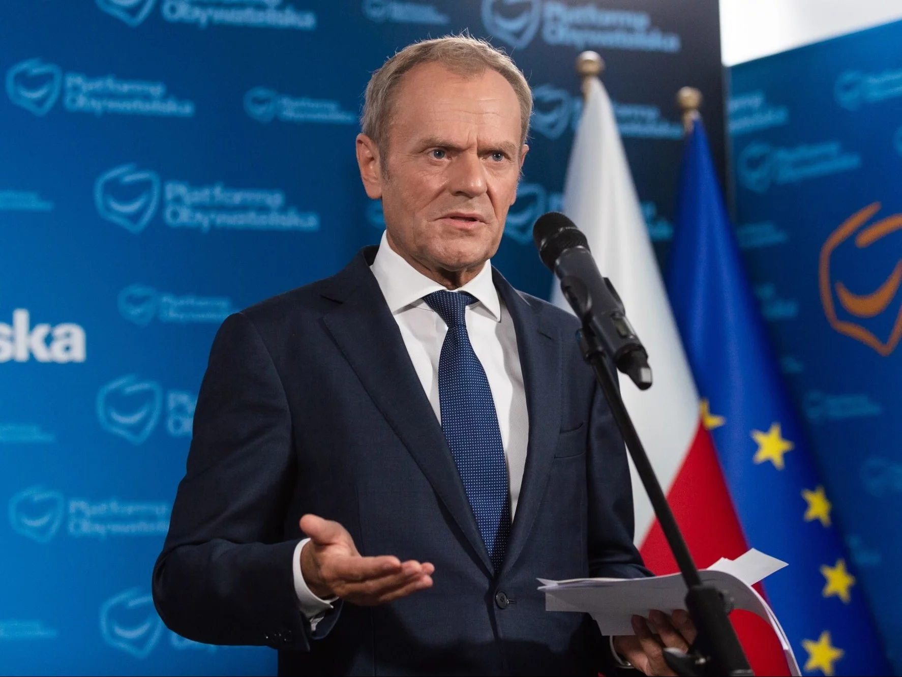 Zacięty pojedynek Tuska i Kaczyńskiego. Nowy sondaż