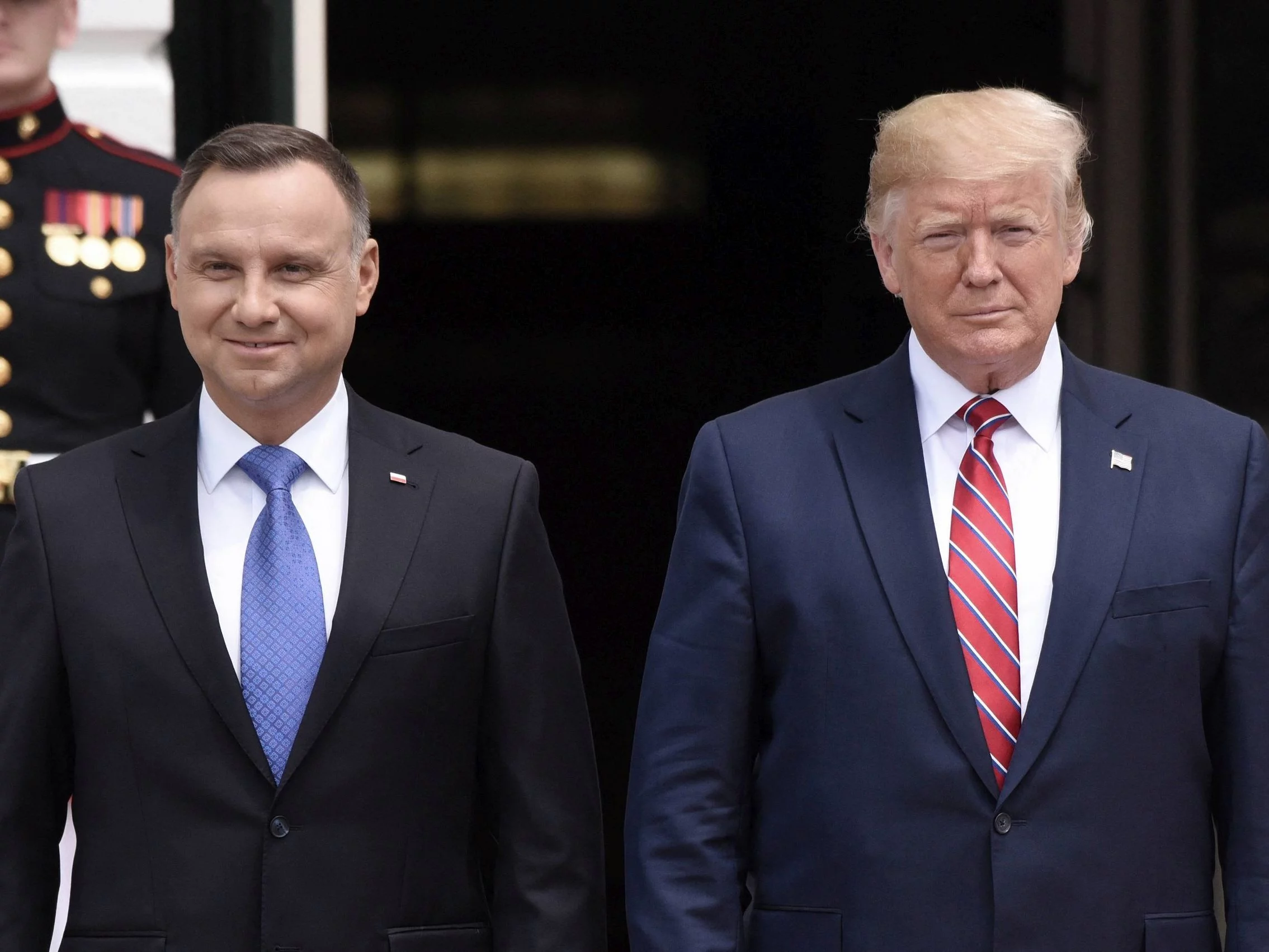 Duda rozmawiał z Trumpem. „Złożył obietnicę Polakom”